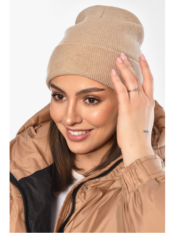 Шапка женская демисезонная светло-бежевого цвета 59269 209146C