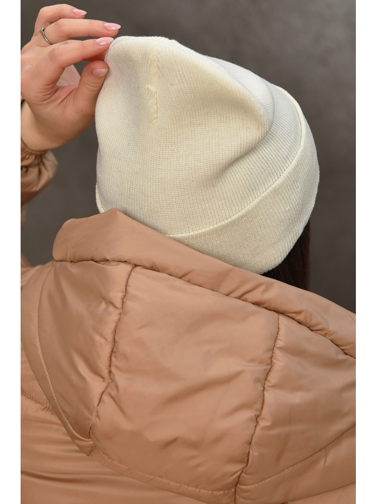 Шапка женская демисезонная молочного цвета 59269 209147C