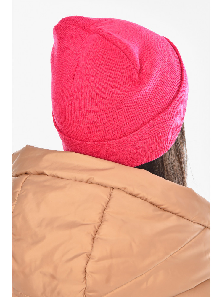 Шапка женская демисезонная малинового цвета 57070 209153C