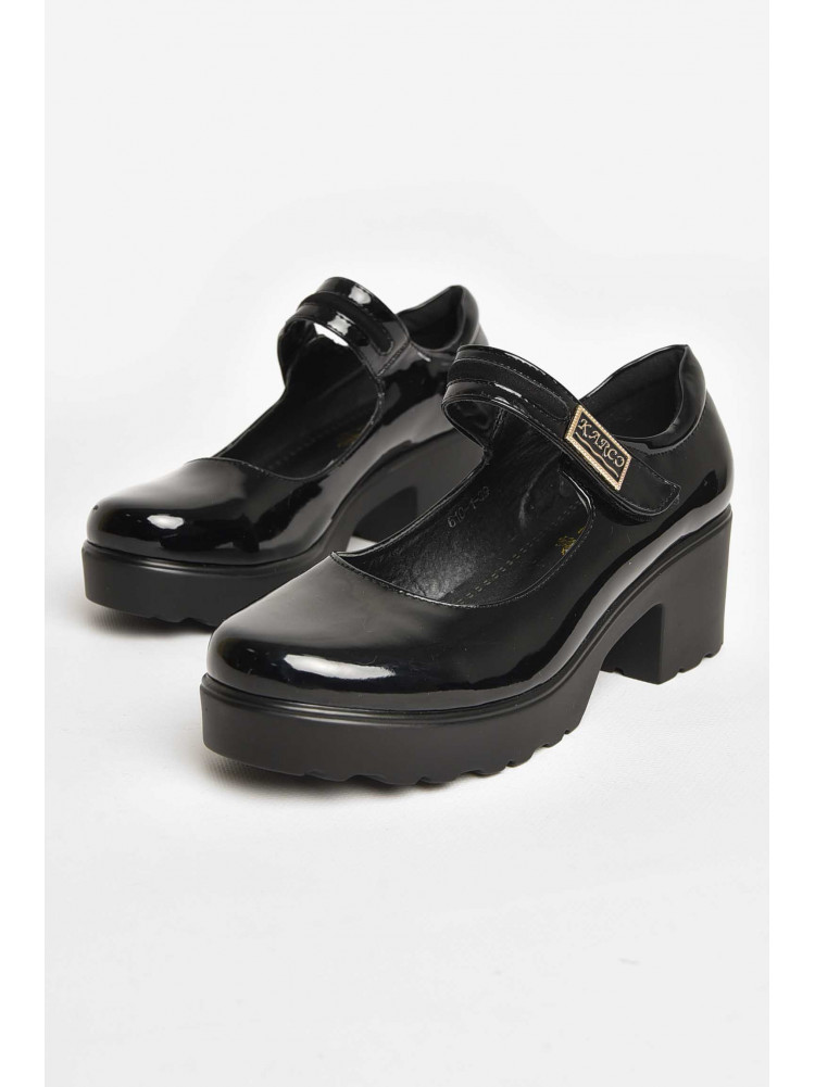 Туфлі-лофери жіночі чорного кольору 209320C