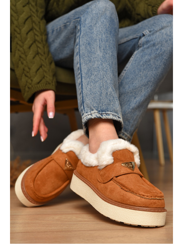 Лоферы женские на меху светло-коричневого цвета М201-2 209327C