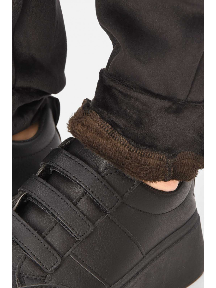 Спортивные штаны женские на искусственном меху черного цвета А502 209347C