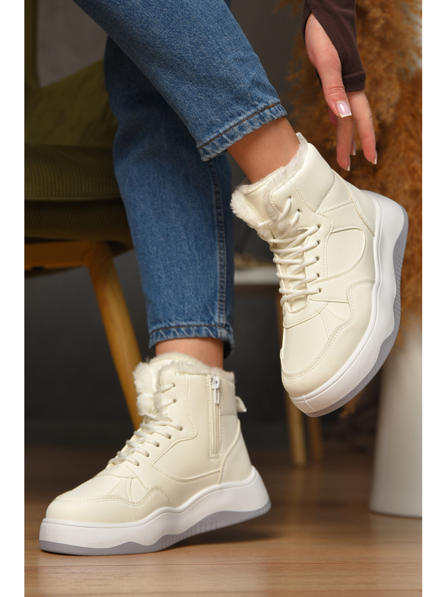 Кросівки зимові жіночі білого кольору К961-1 209376C