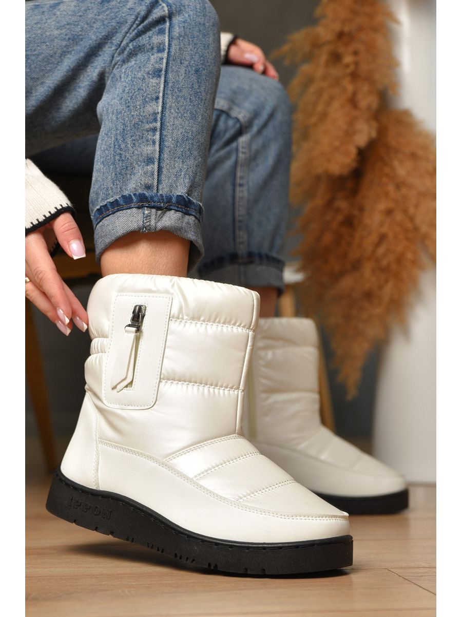 Дутики жіночі на хутрі білого кольору Уцінка м5-5 209404C