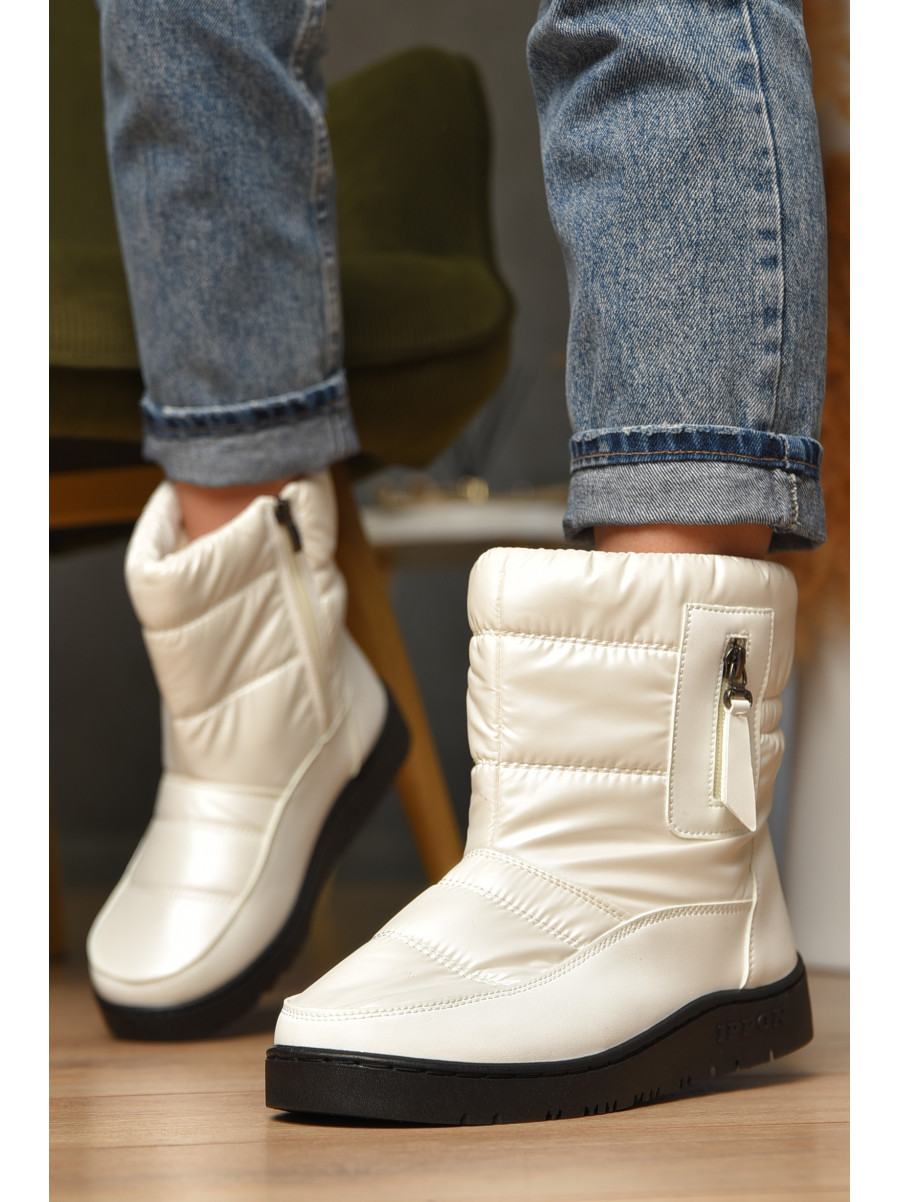 Дутики жіночі на хутрі білого кольору Уцінка м5-5 209404C