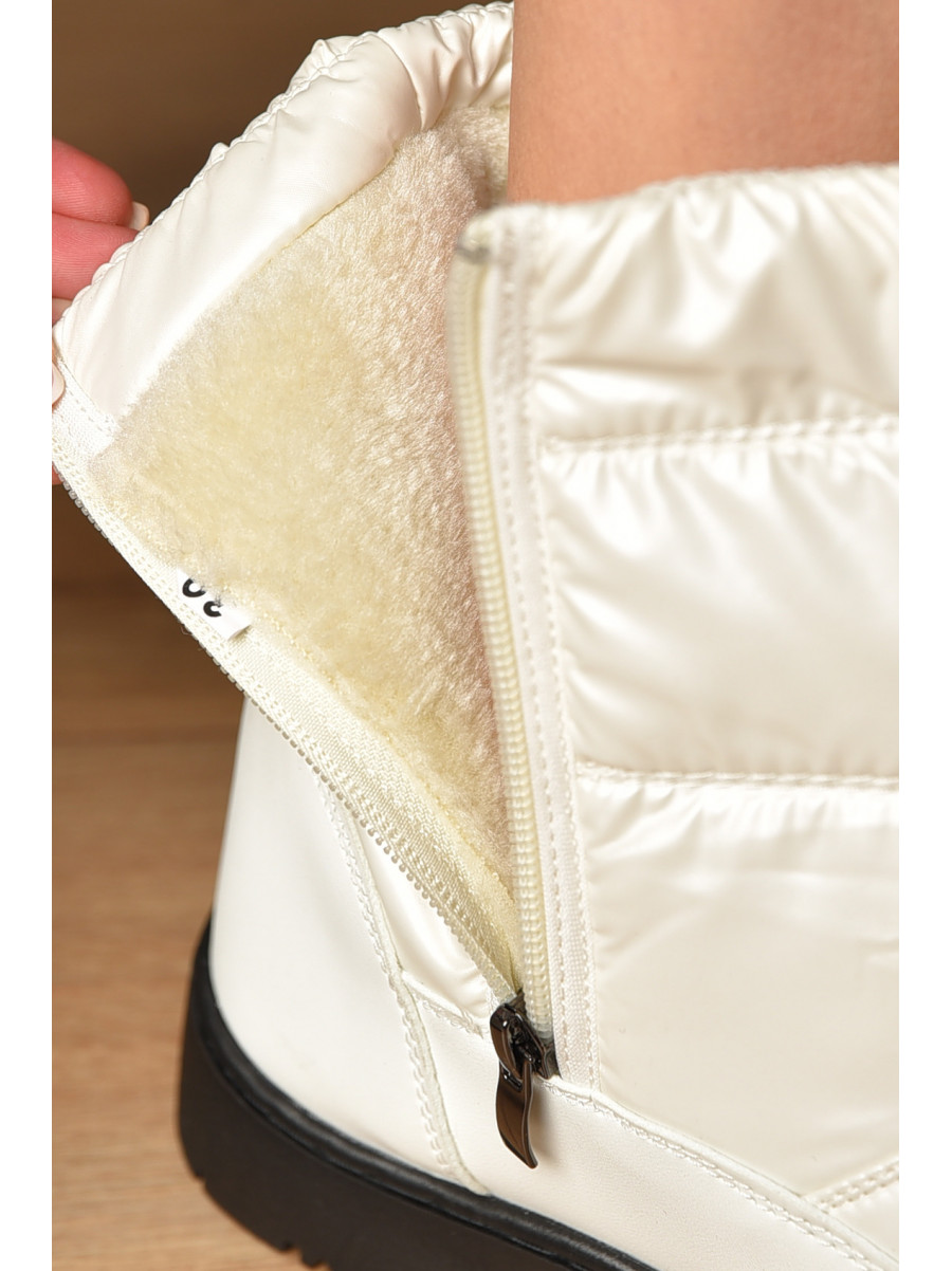 Дутики жіночі на хутрі білого кольору Уцінка м5-5 209404C