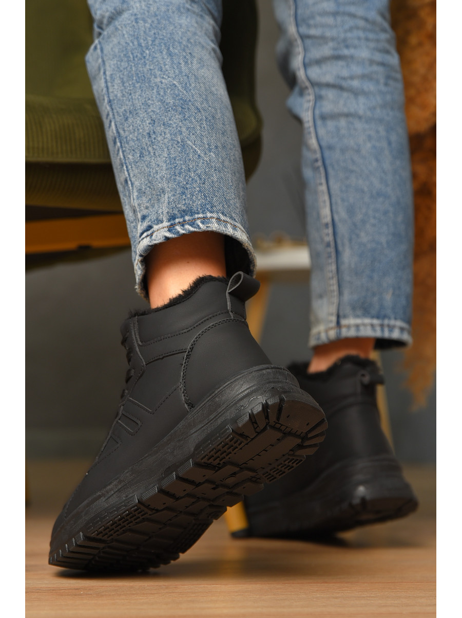 Кроссовки женские черного цвета на меху 2424-1 209424C