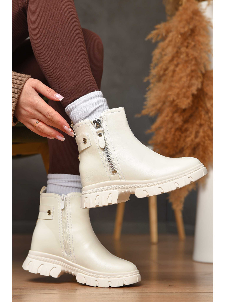 Черевики жіночі демісезонні білого кольору 147-5 209563C