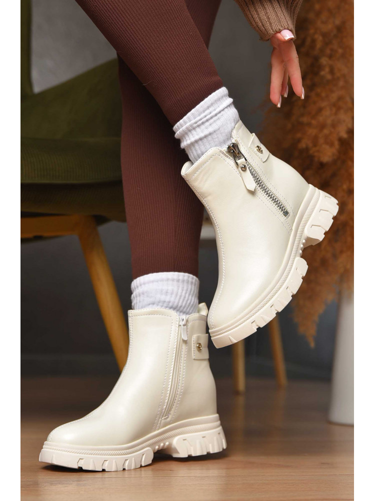 Черевики жіночі демісезонні білого кольору 147-5 209563C