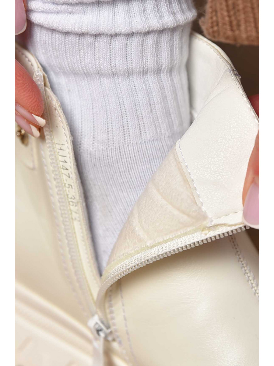Черевики жіночі демісезонні білого кольору 147-5 209563C