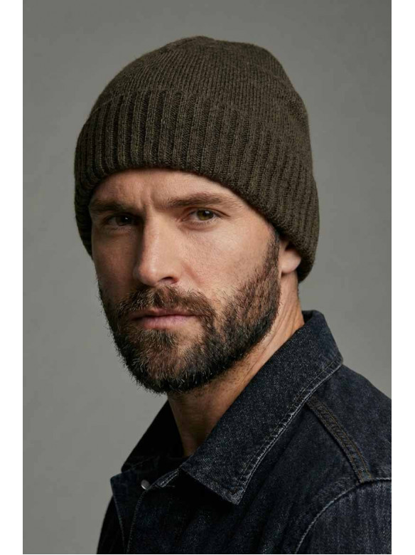 Шапка мужская однотонная на флисе цвета хаки 209582C