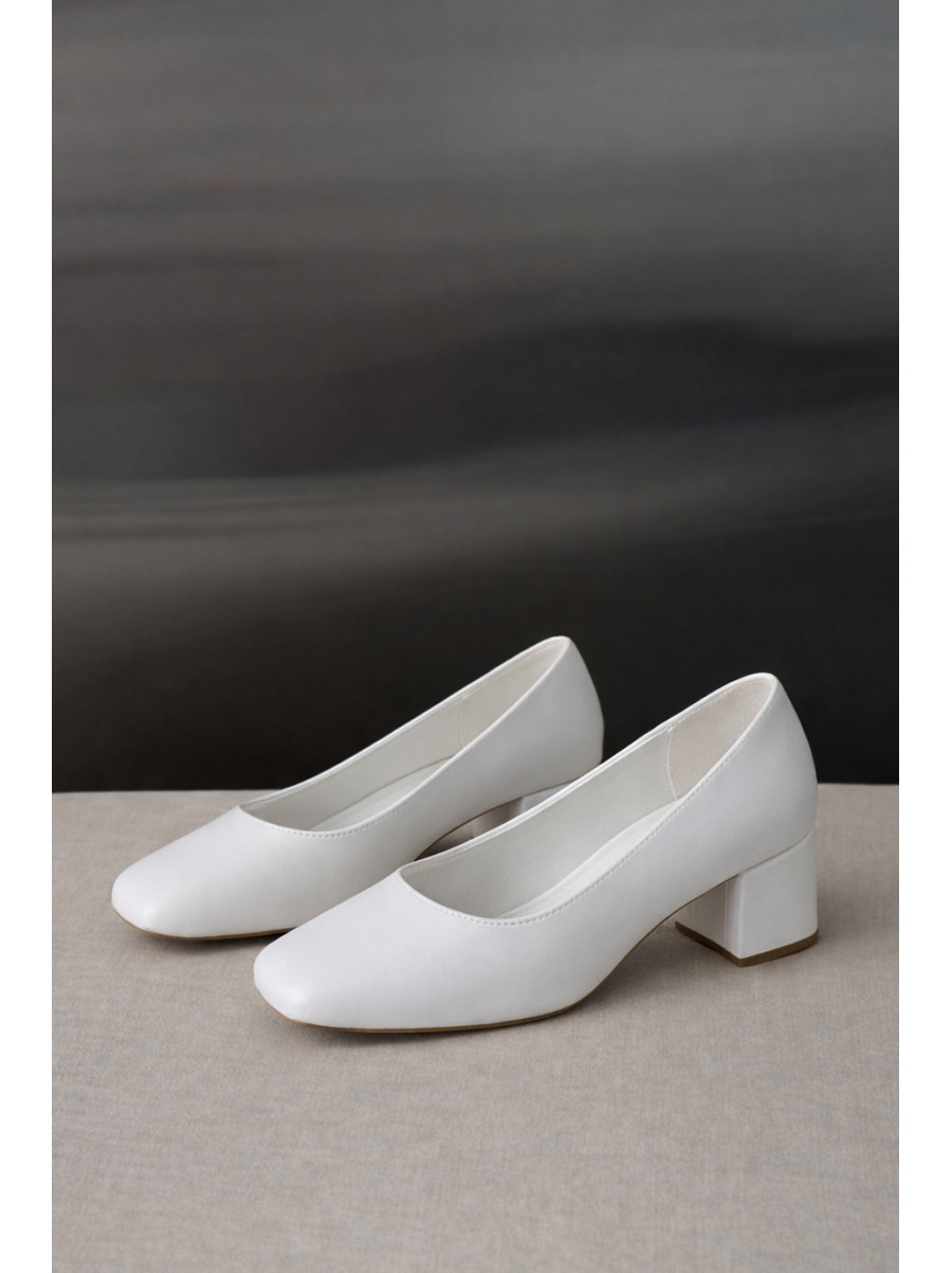Туфли женские белого цвета F361-5 209922C