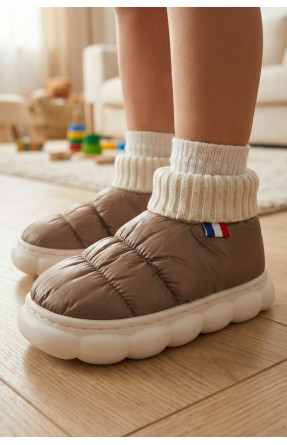 Капці домашні дитячі світло-коричневого кольору JH2311 209946C