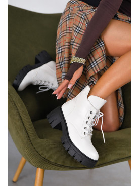 Черевики жіночі демісезонні білого кольору M25-3 209972C Черевики жіночі демісезонні білого кольору M25-3 209972C