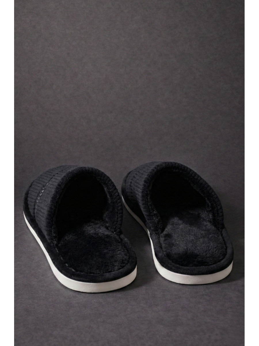 Капці кімнатні чоловічі чорного кольору D387 209989C