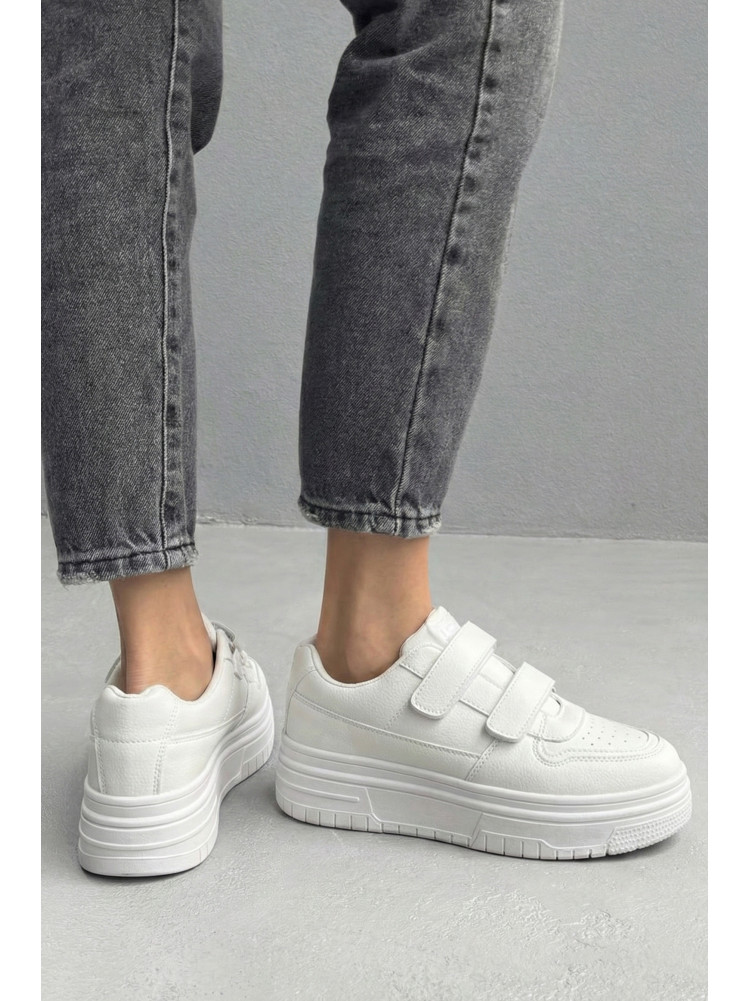 Кросівки жіночі молочного кольору на ліпучці L619-3 210043C