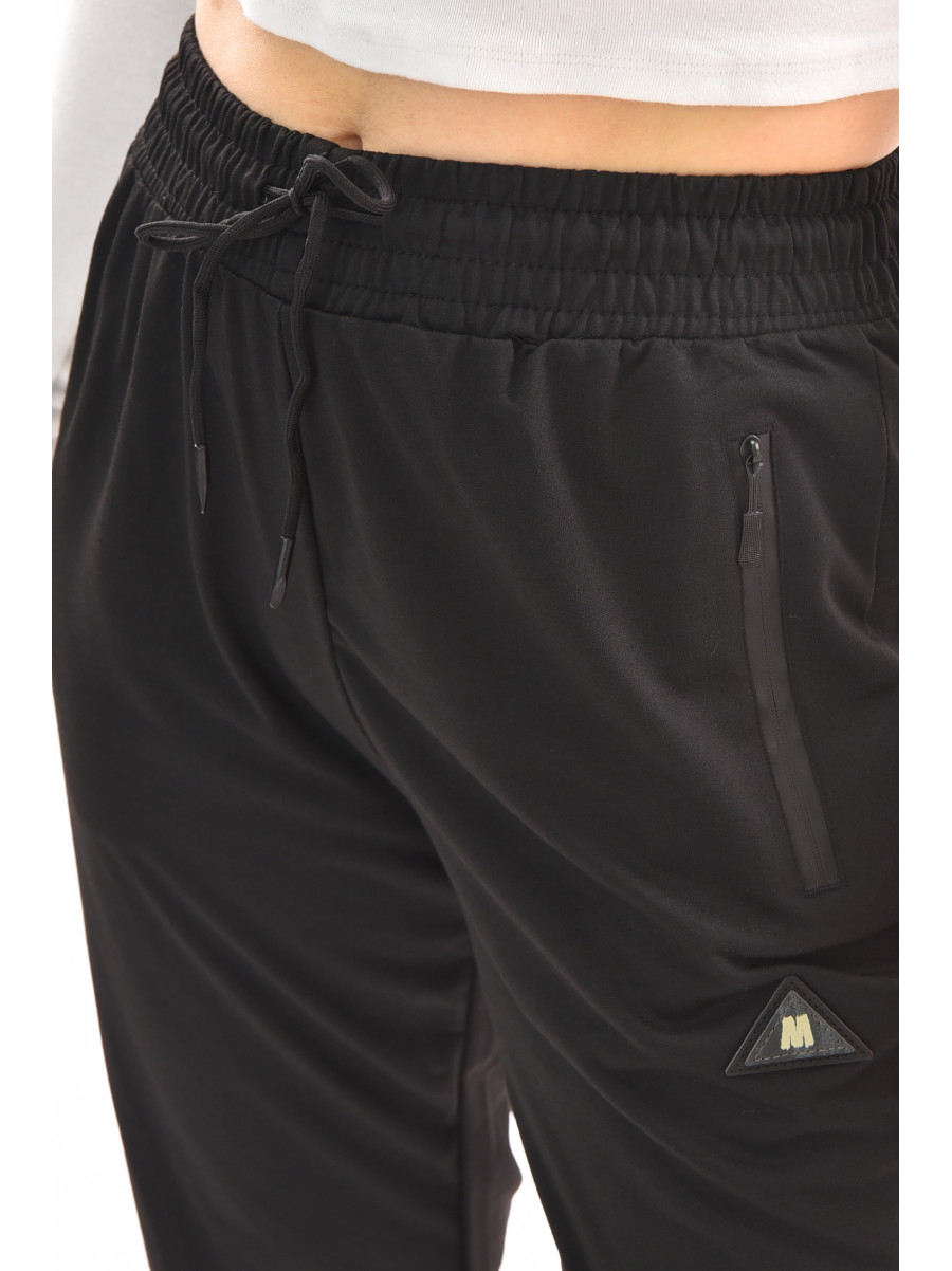 Спортивные штаны женские полубатальные черного цвета 2076-24 210051C