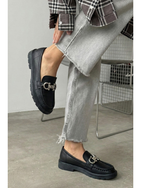 Туфли-лоферы женские черного цвета JB1710-1 210066C