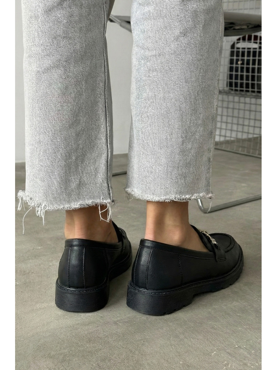 Туфли-лоферы женские черного цвета JB1710-1 210066C