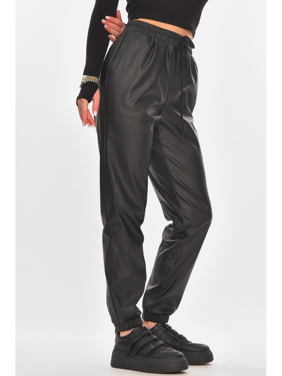 Штани жіночі з еко-шкіри однотонні чорного кольору 0084 210160C