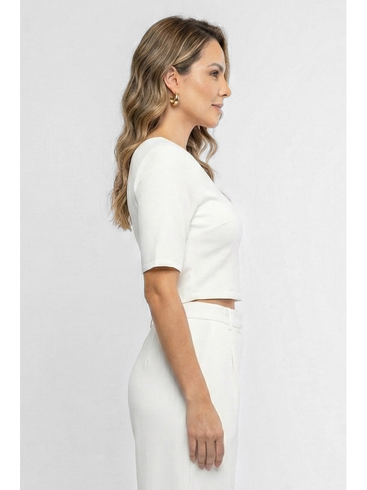 Блуза женская укороченная молочного цвета 210207C