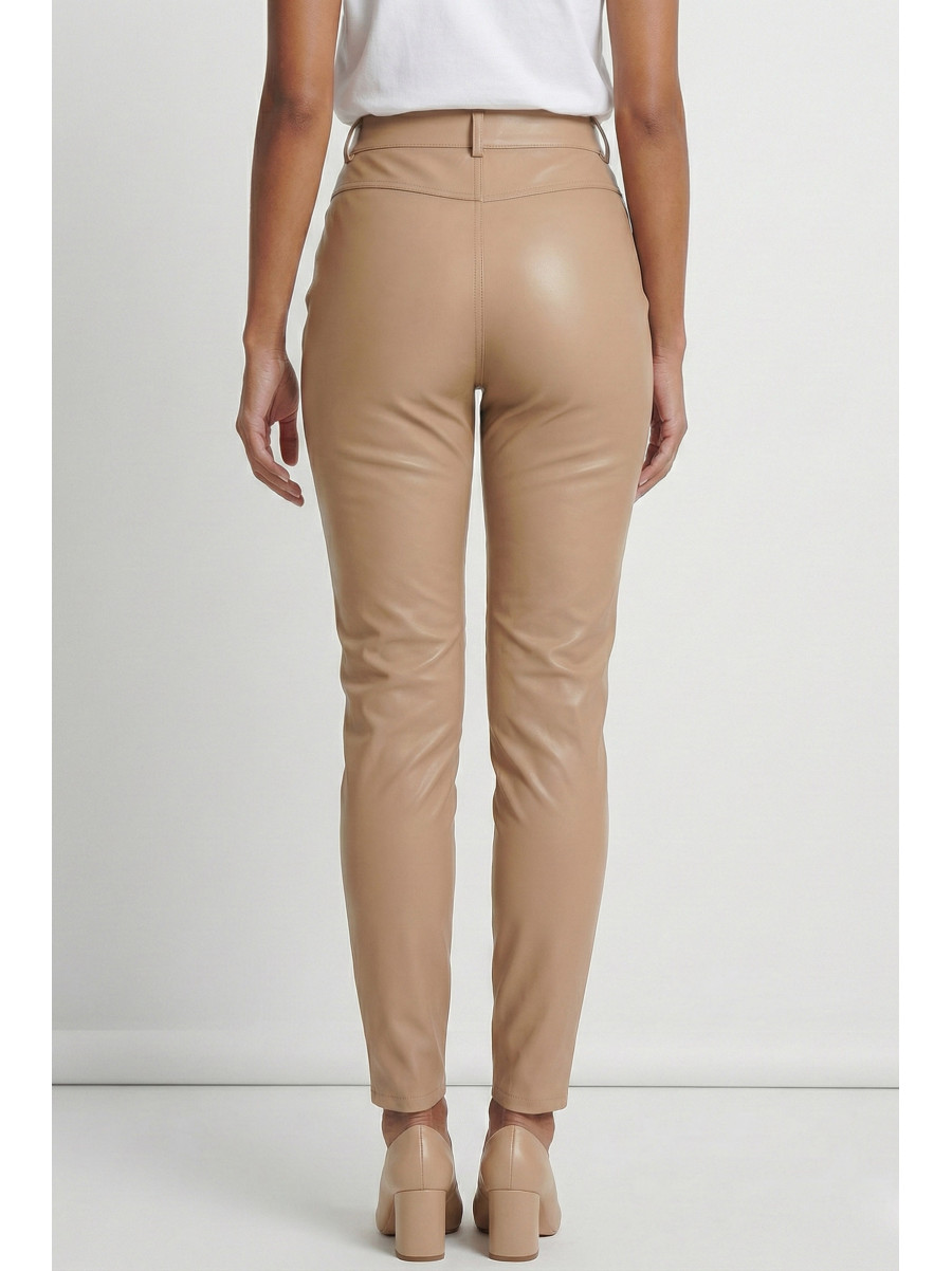Штаны женские с эко-кожи однотонные бежевого цвета 6593 210208C
