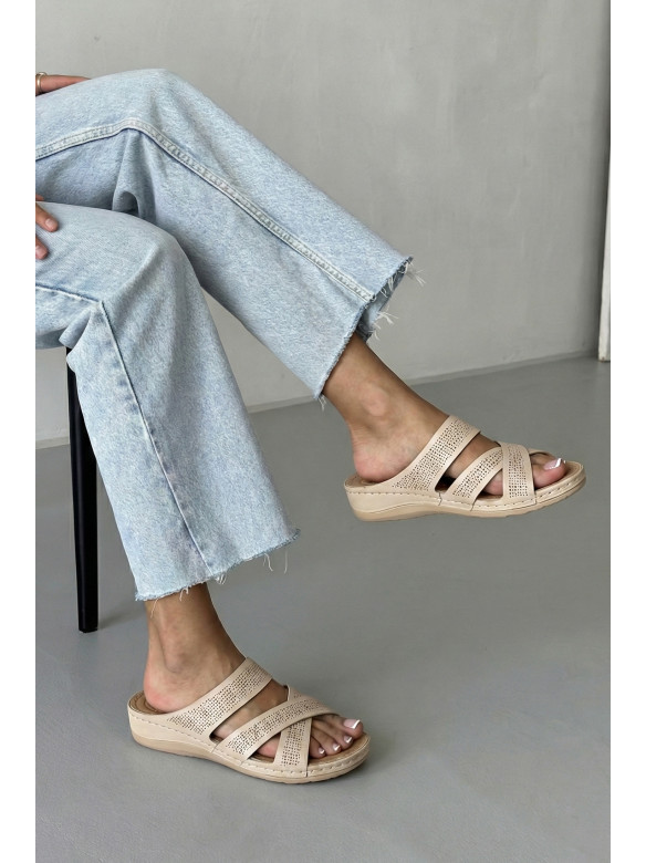 Босоніжки жіночі бежевого кольору 208-11 210239C