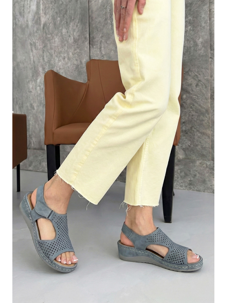 Босоніжки жіночі світло-синього кольору 208-81 210251C