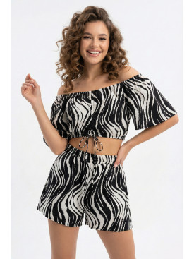 Костюм жіночий чорно-білого кольору 1060 210253C