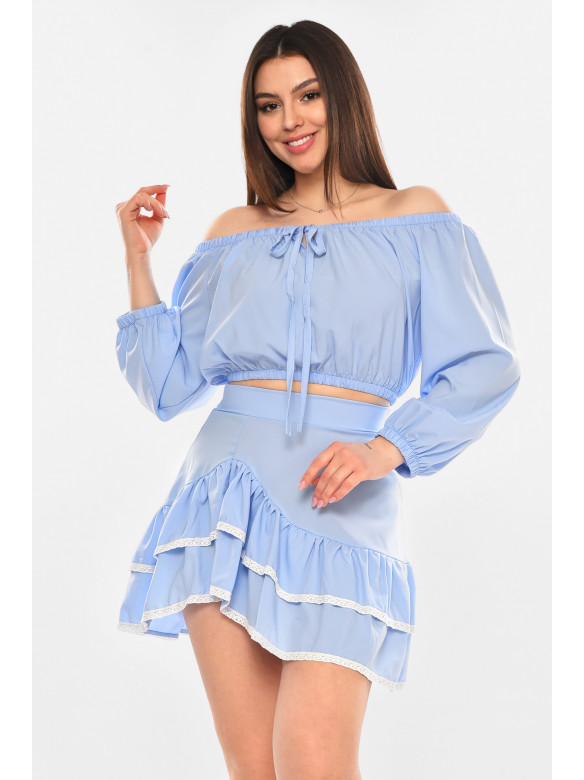 Костюм женский однотонный с рюшами голубого цвета 210272C