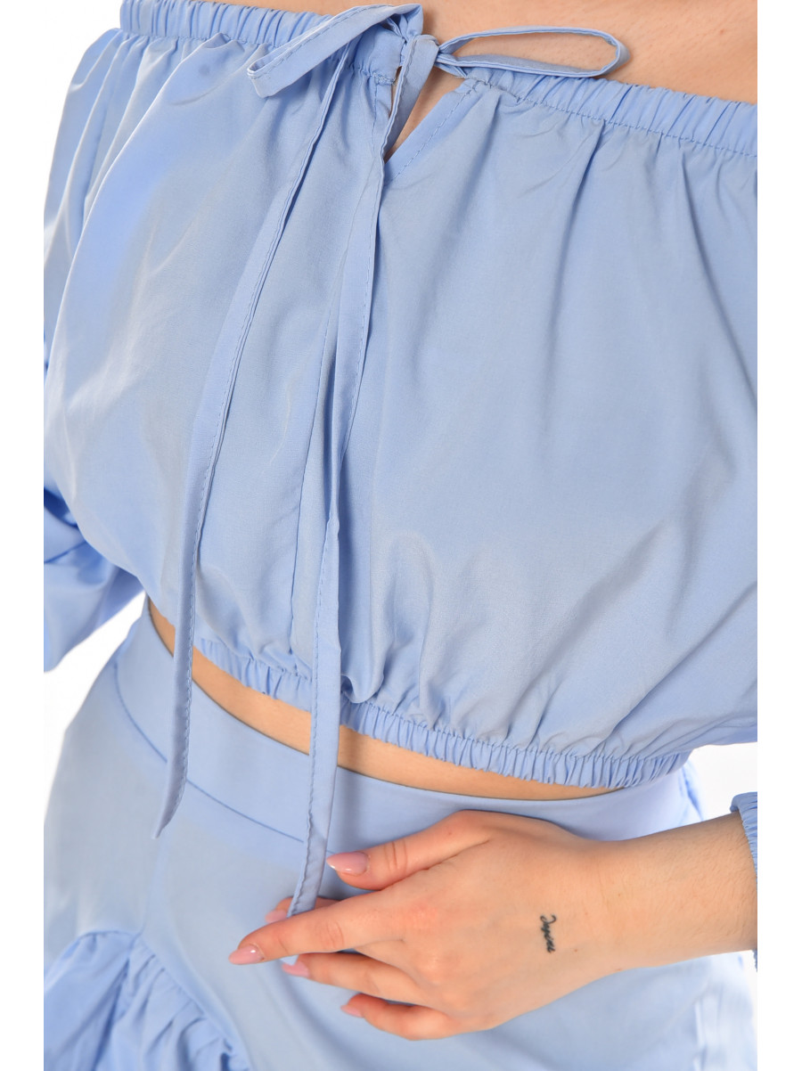 Костюм женский однотонный с рюшами голубого цвета 210274C