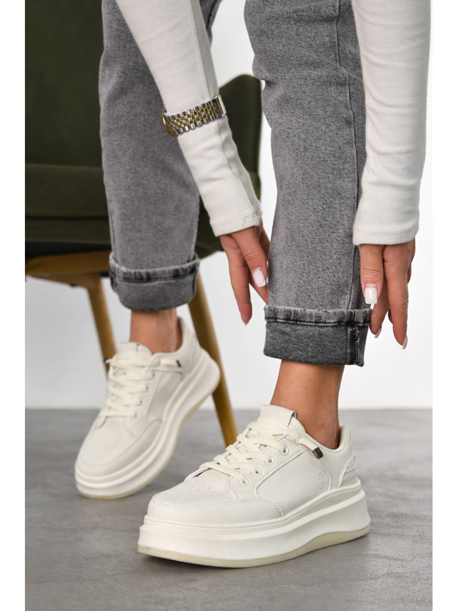 Кросівки жіночі молочного кольору в1-3 210340C