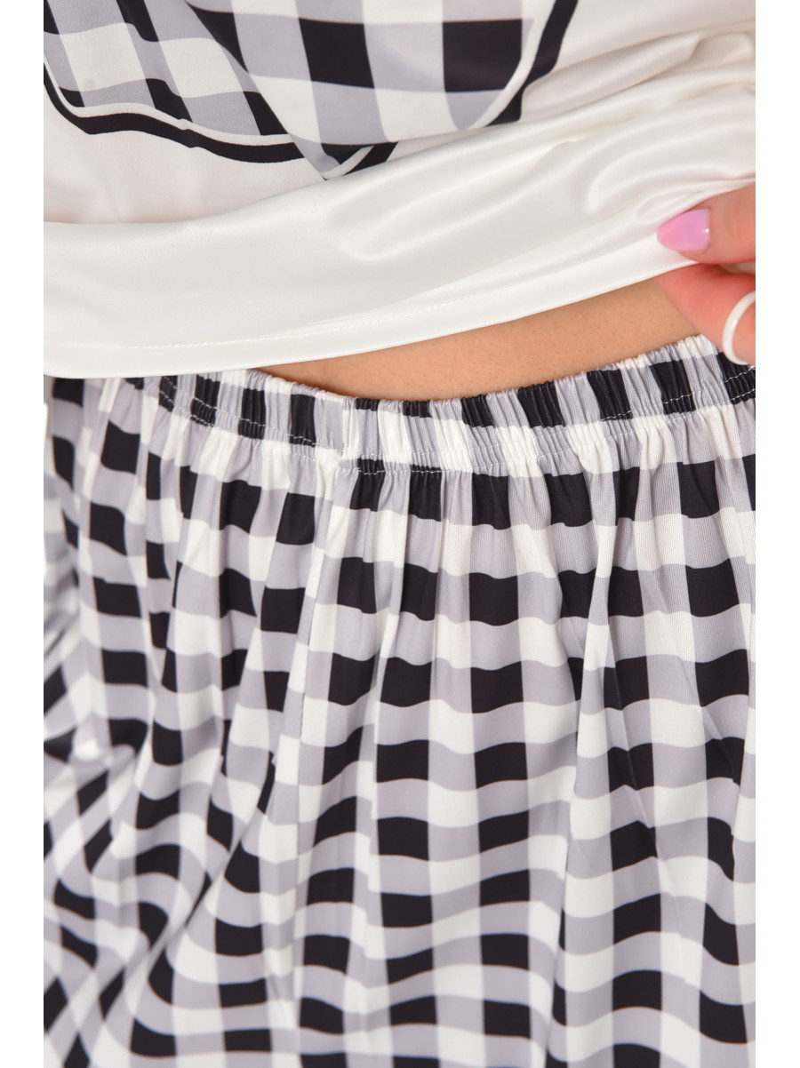 Пижама женская полубатальная белого цвета с принтом 500030 210878C