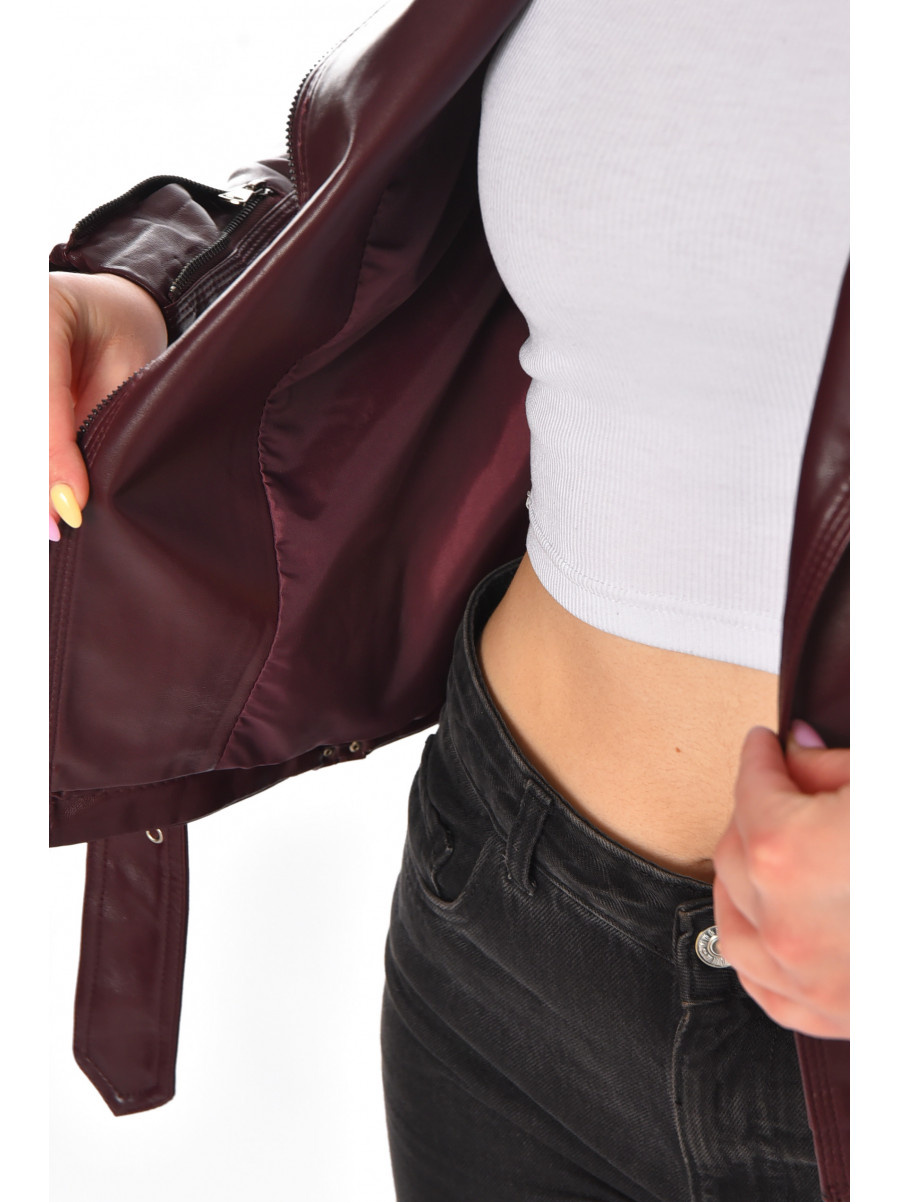 Куртка-косуха женская из экокожи бордового цвета 210898C
