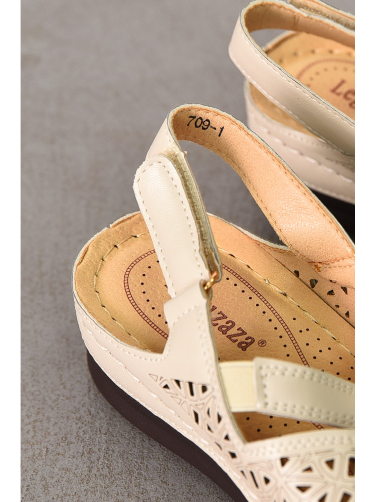 Босоножки женские бежевого цвета 709-1 210964C