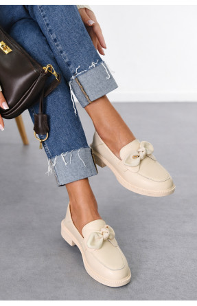 Туфли-лоферы женские бежевого цвета 92-3 210965C