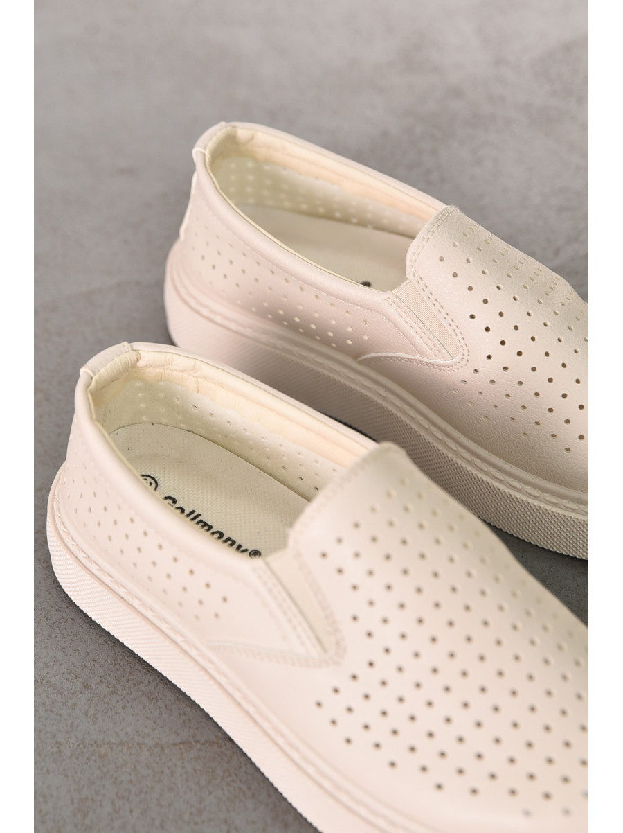 Слипоны женские молочного цвета 2024-88-3 210970C
