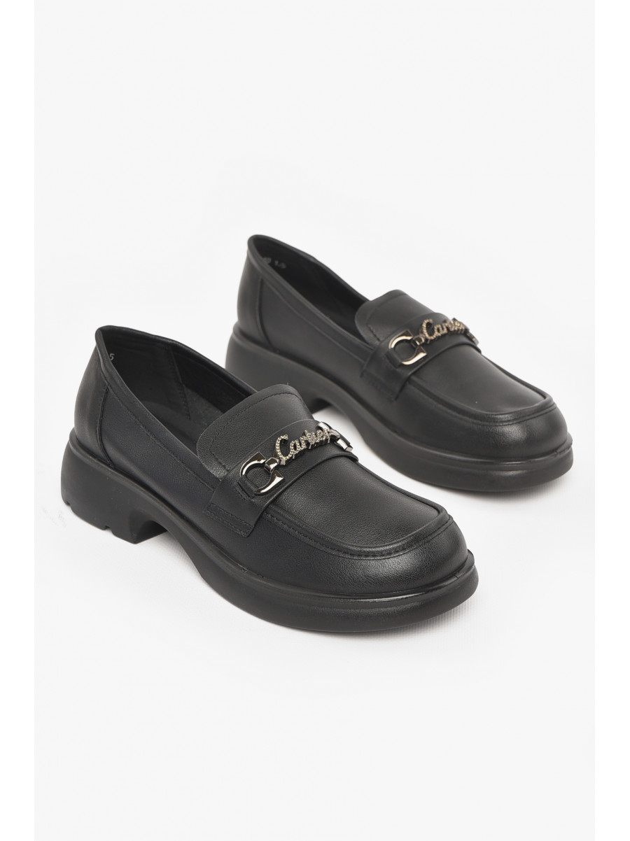 Туфли-лоферы женские черного цвета 8863 210981C