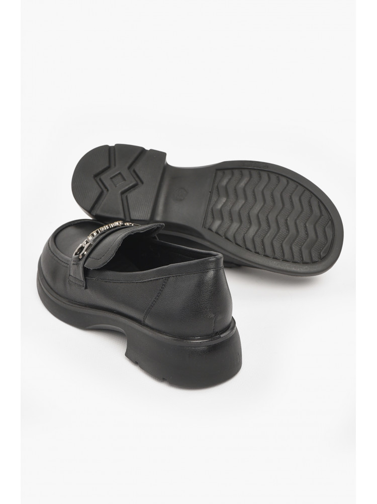 Туфли-лоферы женские черного цвета 8863 210981C