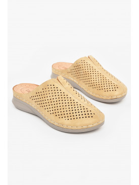Шльопанці жіночі бежевого кольору 610-3 210991C