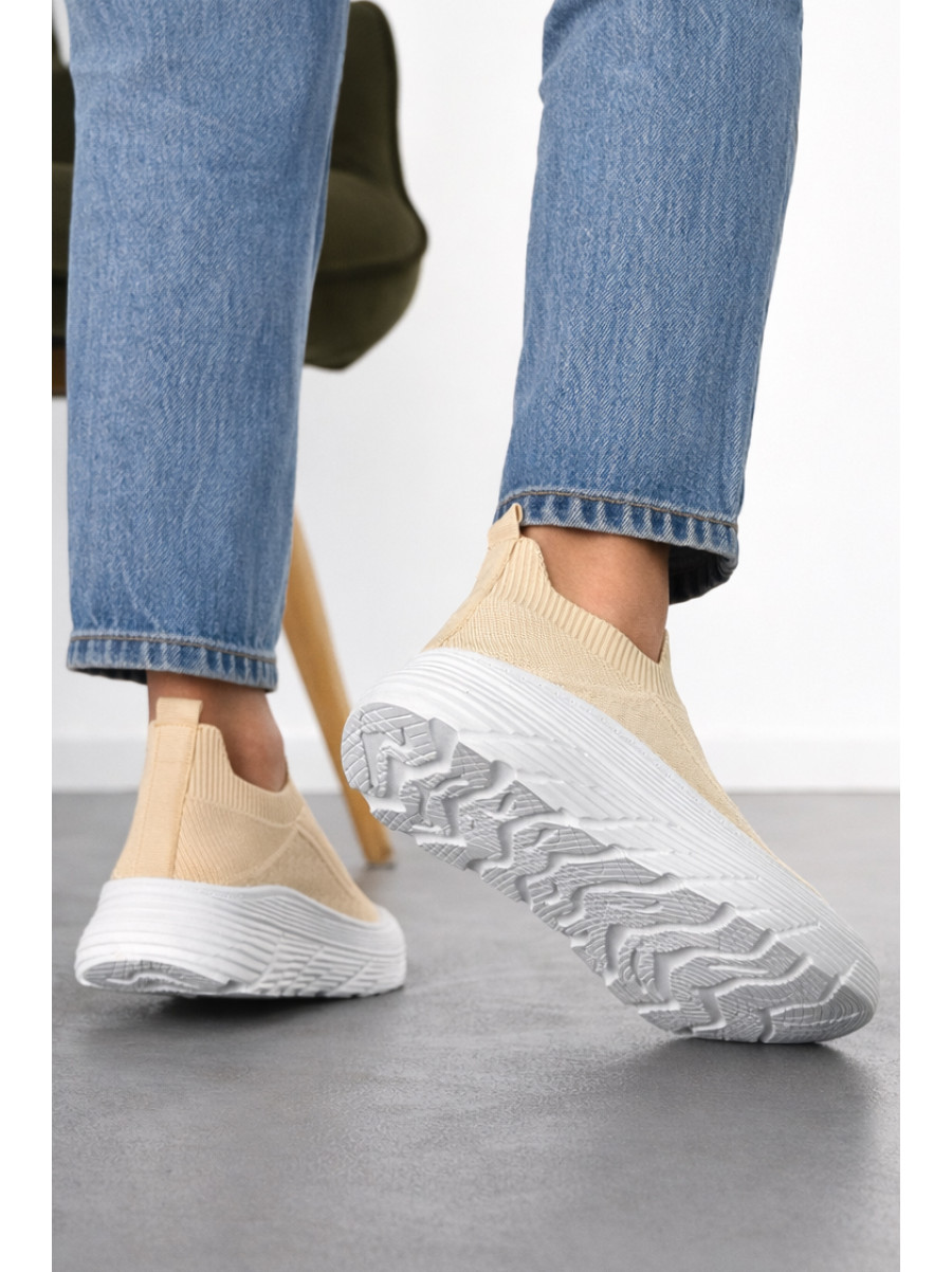 Слипоны женские бежевого цвета 14-2 211000C