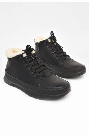 Черевики чоловічі зимові на хутрі чорного кольору 3735-5 211008C