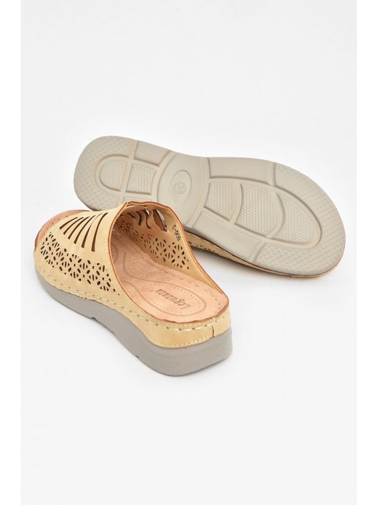 Шлепки женские бежевого цвета 606-3 211026C
