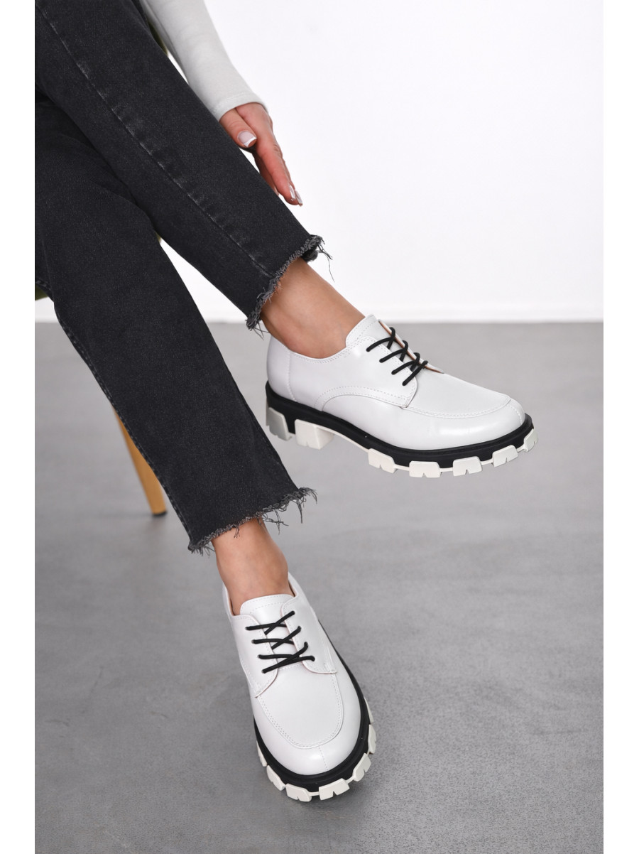 Лоферы женские белого цвета TD222-26 211123C