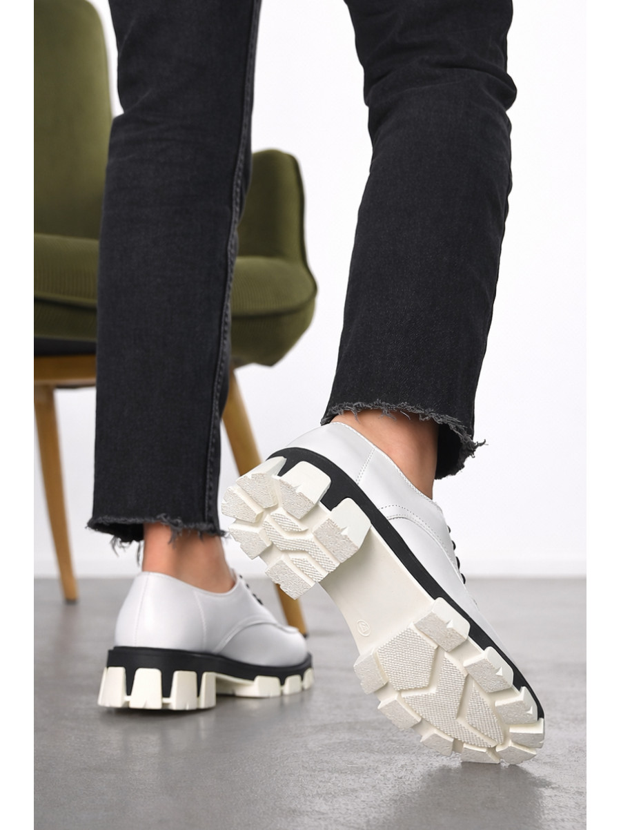 Лоферы женские белого цвета TD222-26 211123C