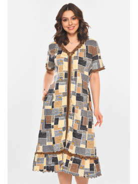 Халат женский полубатальный коричневого цвета с принтом AN-3110 211351C