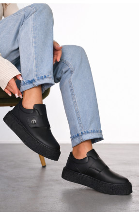 Кросівки жіночі чорного кольору на ліпучці 2023-21-1 211815C