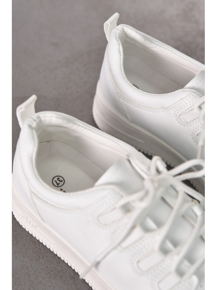 Кроссовки женские белого цвета на шнуровке L-222 211913C