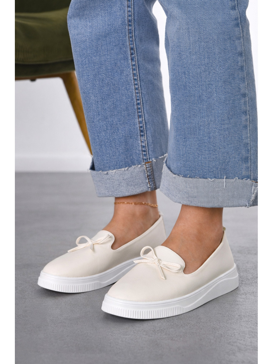 Туфли-лоферы женские белого цвета Х328-2 212139C