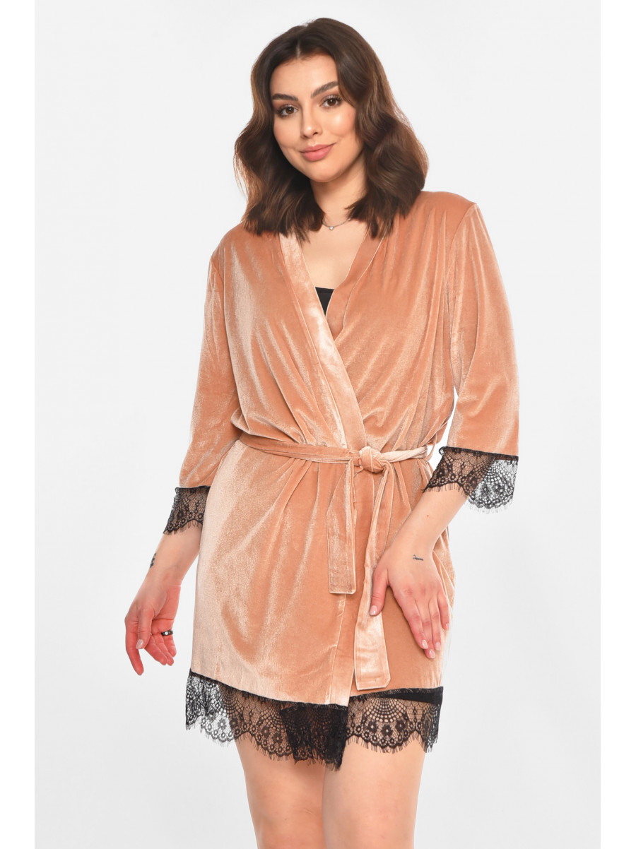 Халат женский полубатальный велюровый бежевого цвета М08/1 212234C